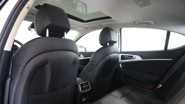 2026 Genesis G70 2.5T Prestige