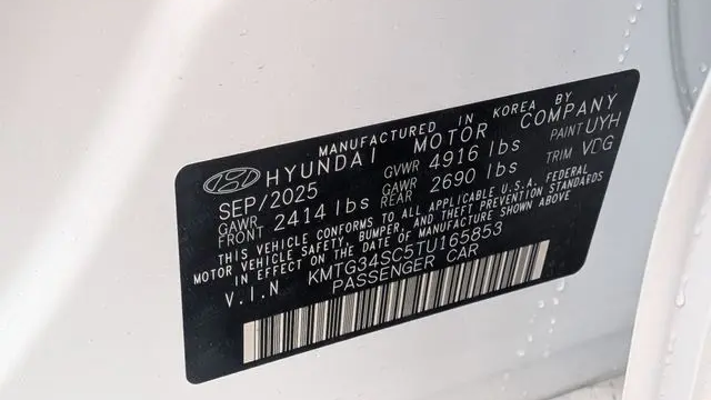 2026 Genesis G70 2.5T Prestige