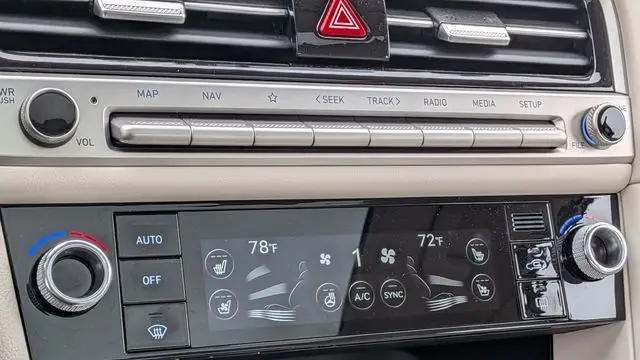 2026 Genesis G70 2.5T Prestige