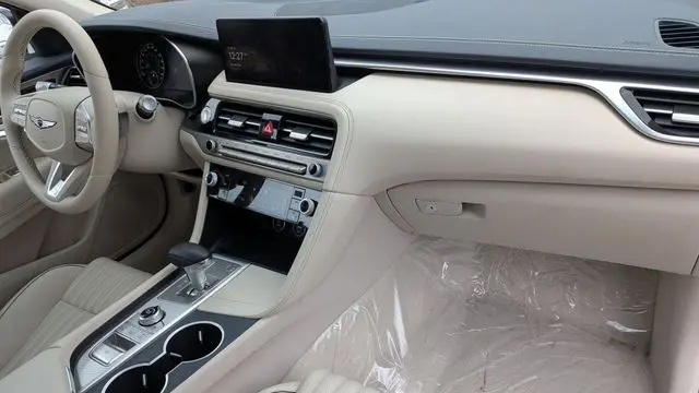 2026 Genesis G70 2.5T Prestige
