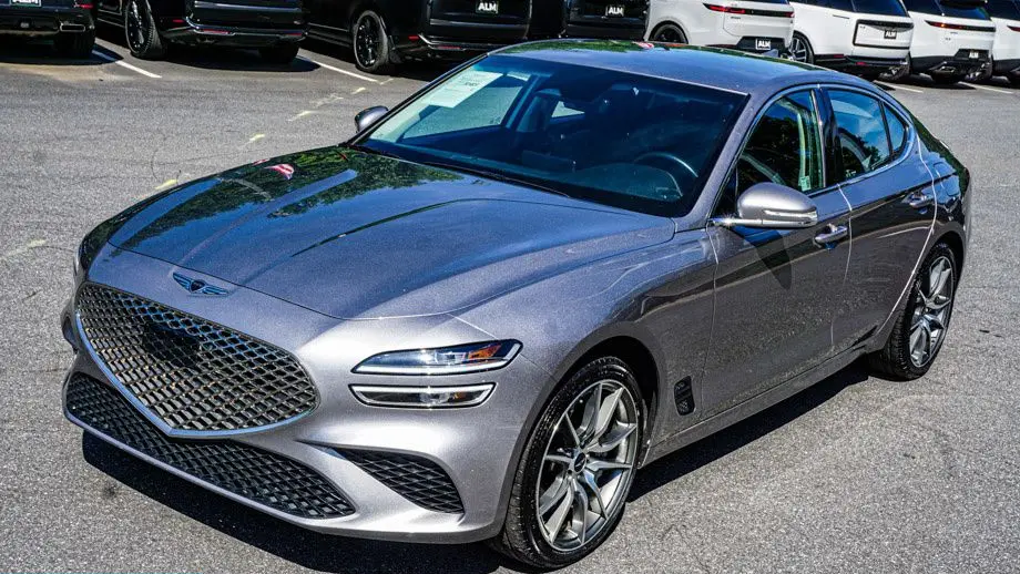 2025 Genesis G70 2.5T Standard