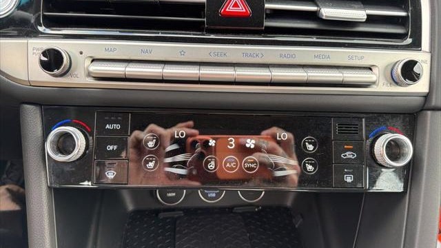 2026 Genesis G70 2.5T Prestige