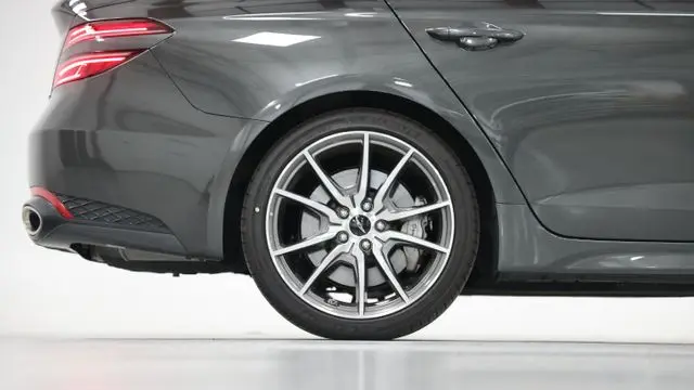 2026 Genesis G70 2.5T Prestige