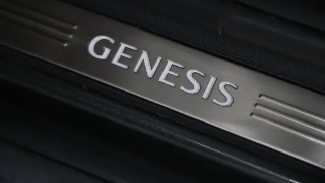 2026 Genesis G70 2.5T Prestige