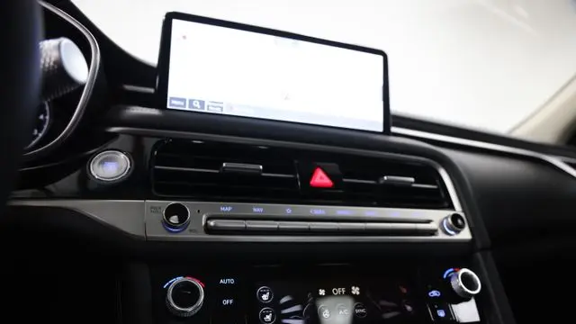 2026 Genesis G70 2.5T Prestige