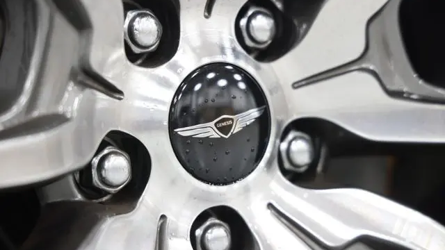 2026 Genesis G70 2.5T Prestige