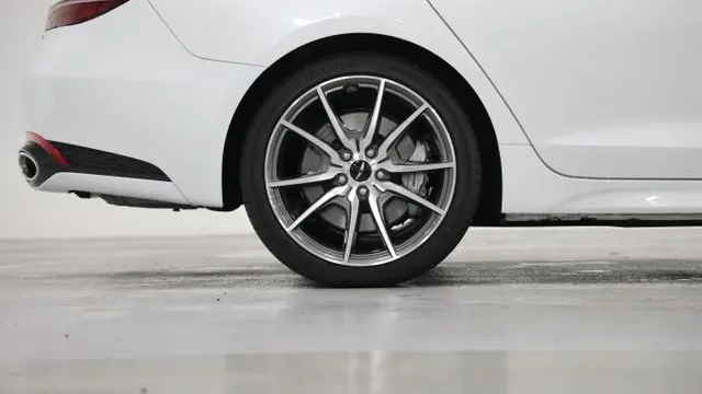 2026 Genesis G70 2.5T Prestige