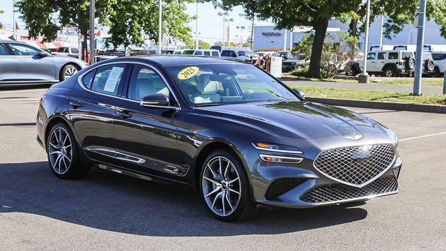 2025 Genesis G70 2.5T Standard