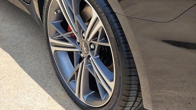 2025 Genesis G70 2.5T Sport Prestige