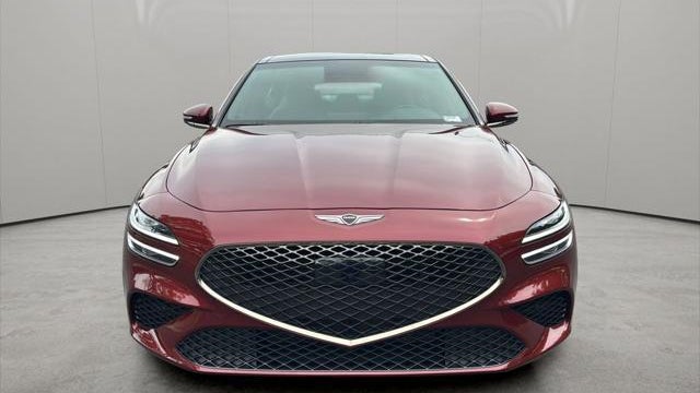 2025 Genesis G70 2.5T Standard