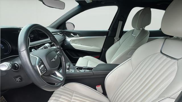 2025 Genesis G70 2.5T Standard