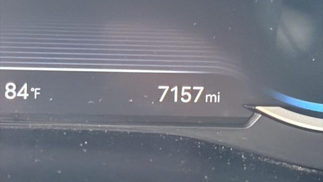 2025 Genesis G70 2.5T Standard