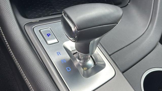 2025 Genesis G70 2.5T Standard