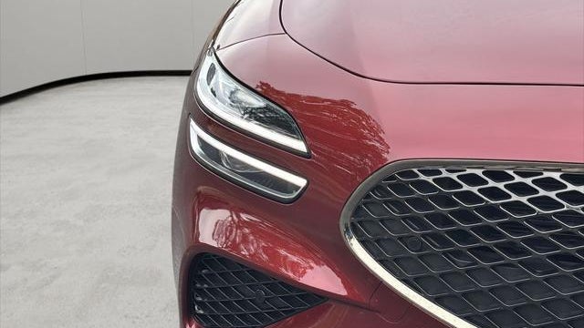 2025 Genesis G70 2.5T Standard
