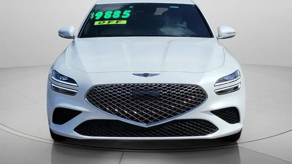 2025 Genesis G70 2.5T Standard