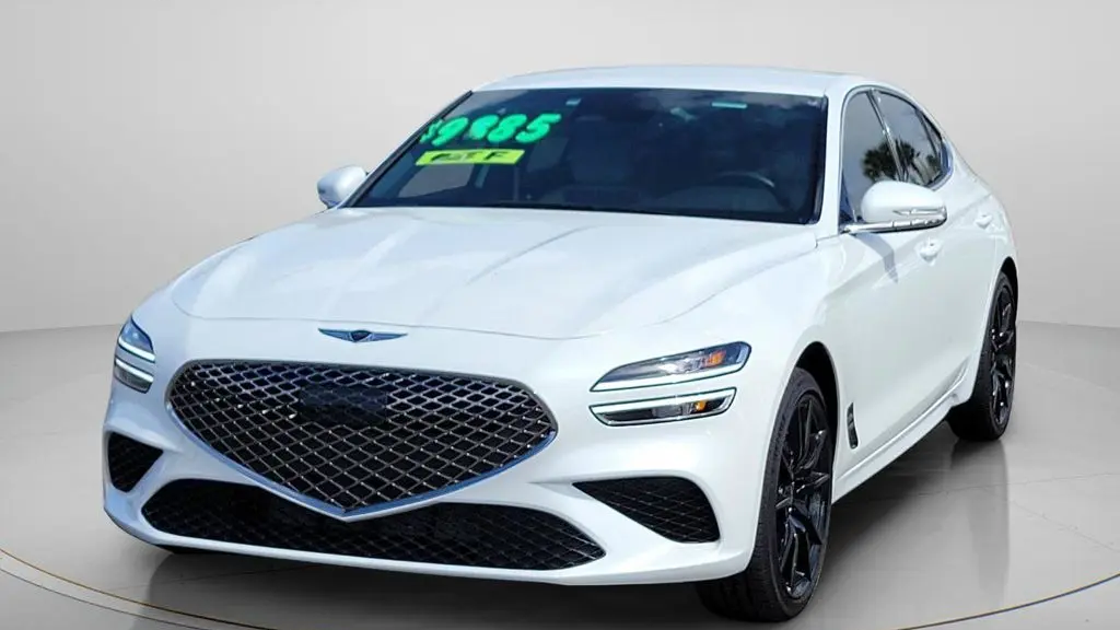 2025 Genesis G70 2.5T Standard