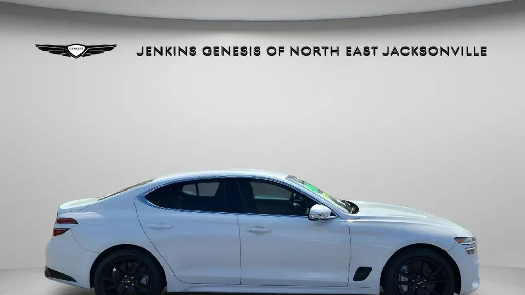 2025 Genesis G70 2.5T Standard