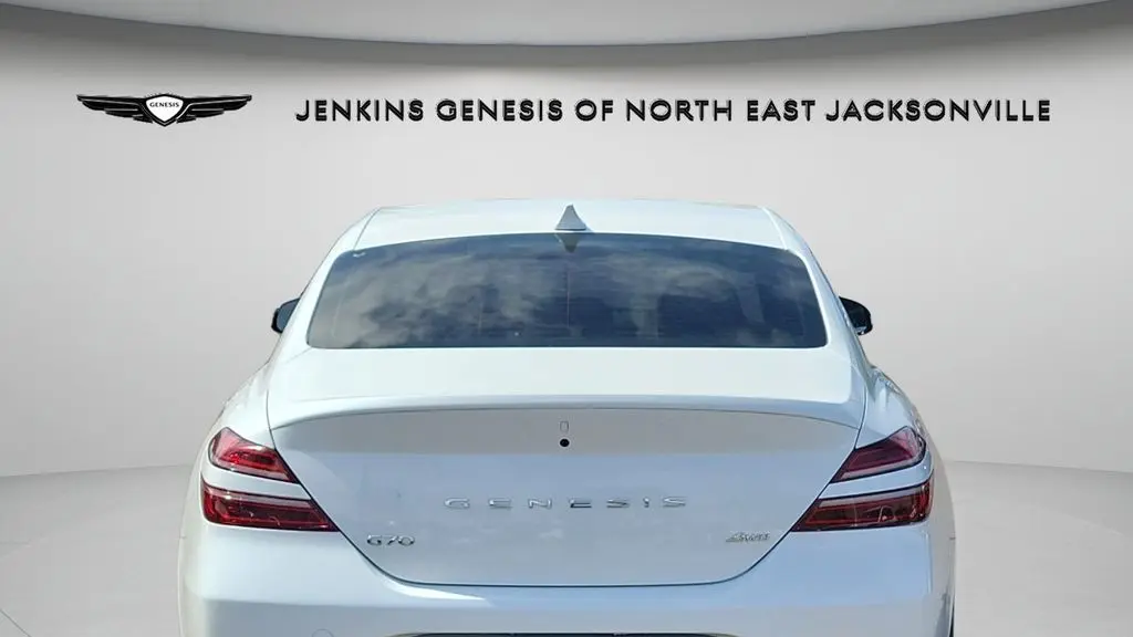 2025 Genesis G70 2.5T Standard