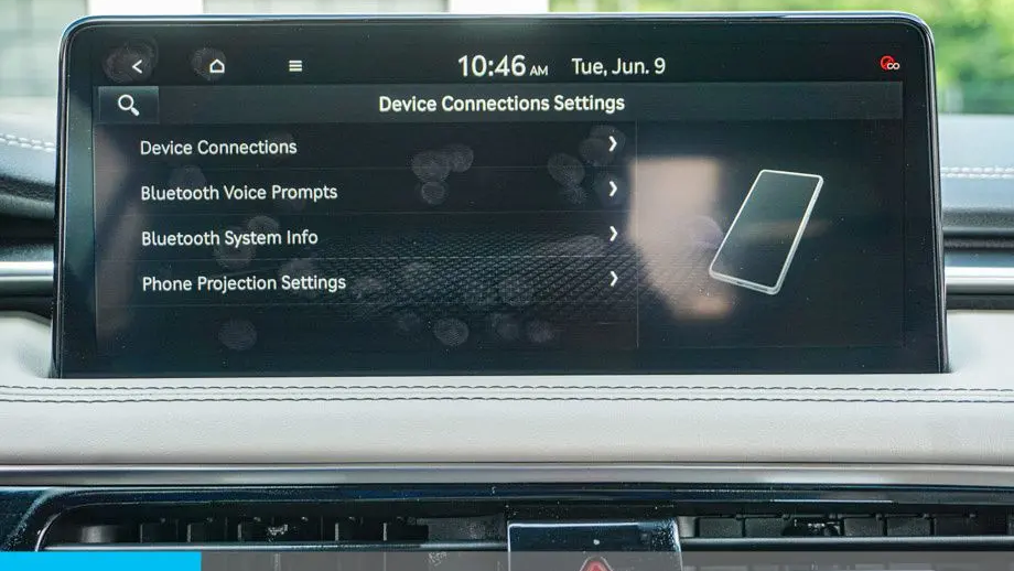 2025 Genesis G70 2.5T Standard