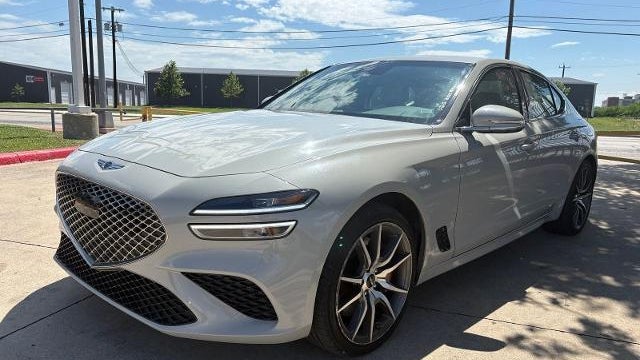 2025 Genesis G70 2.5T Standard