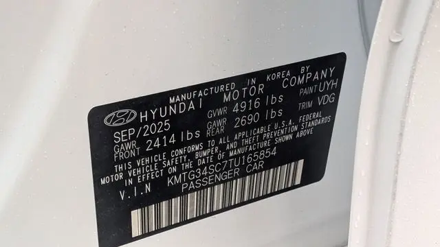 2026 Genesis G70 2.5T Prestige