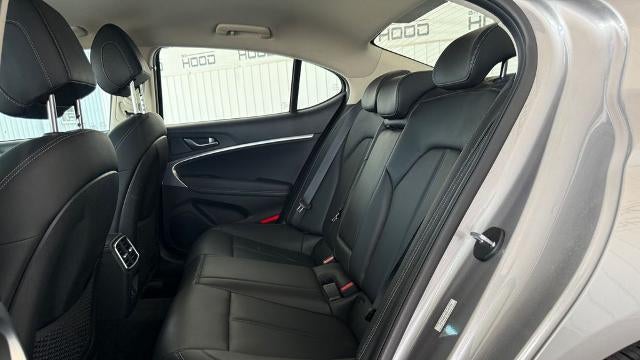 2025 Genesis G70 2.5T Standard