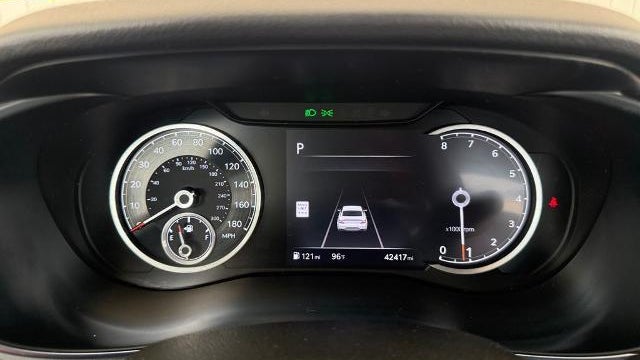 2025 Genesis G70 2.5T Standard