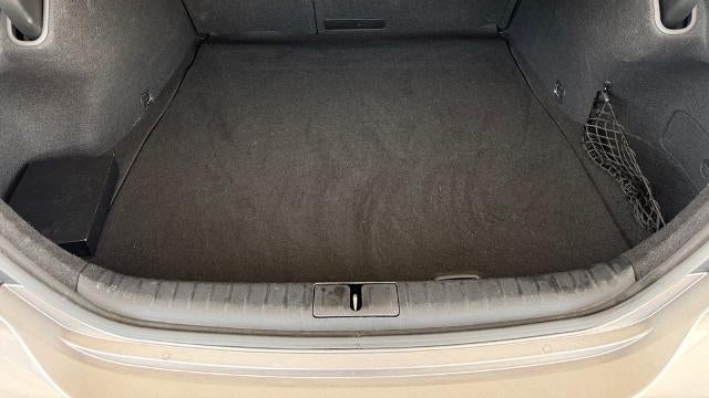 2025 Genesis G70 2.5T Standard