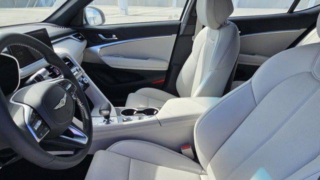 2025 Genesis G70 2.5T Standard