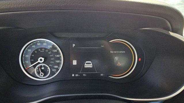 2025 Genesis G70 2.5T Standard