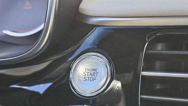 2025 Genesis G70 2.5T Standard
