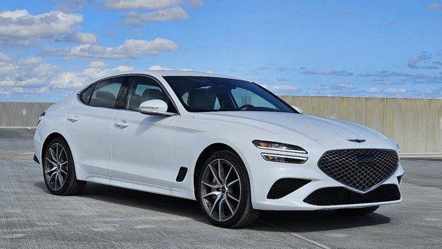 2025 Genesis G70 2.5T Standard