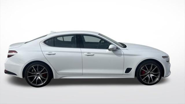 2025 Genesis G70 2.5T Standard