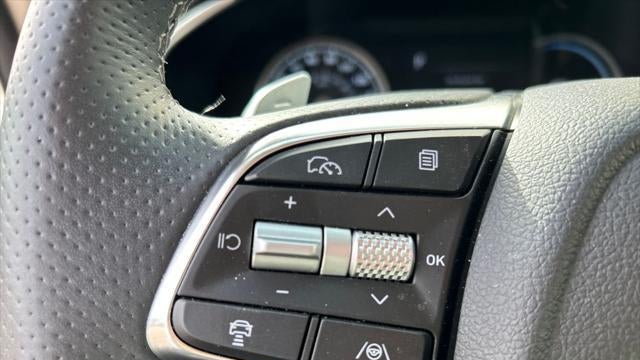 2025 Genesis G70 2.5T Standard