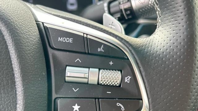 2025 Genesis G70 2.5T Standard
