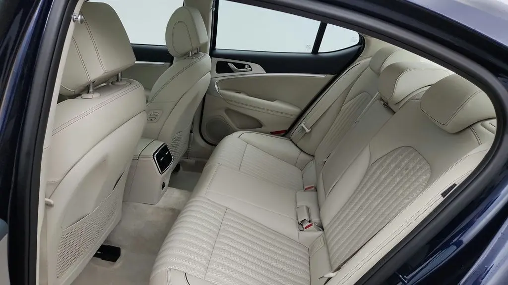 2026 Genesis G70 2.5T Prestige