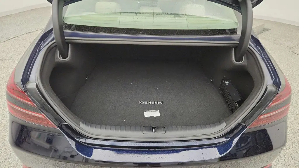 2026 Genesis G70 2.5T Prestige