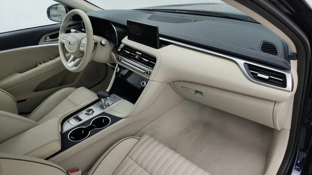 2026 Genesis G70 2.5T Prestige