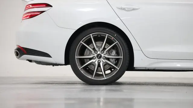 2026 Genesis G70 2.5T Prestige