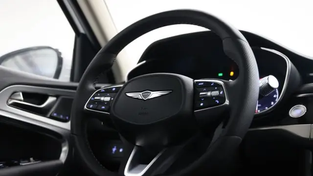 2026 Genesis G70 2.5T Prestige
