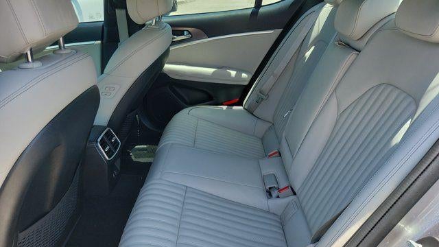 2024 Genesis G70 2.5T Standard