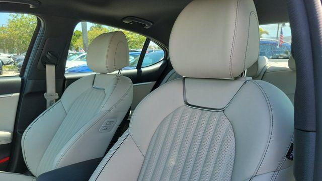 2024 Genesis G70 2.5T Standard