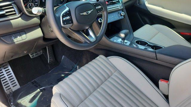 2024 Genesis G70 2.5T Standard