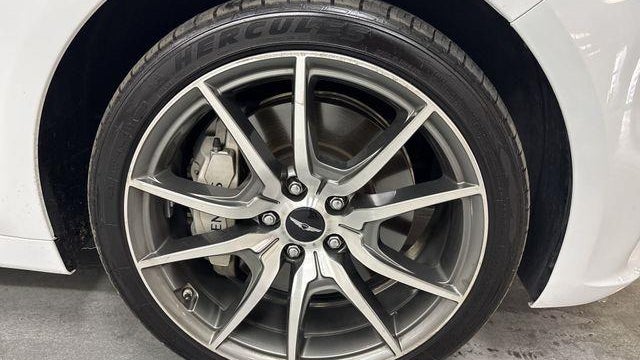2024 Genesis G70 2.5T Standard