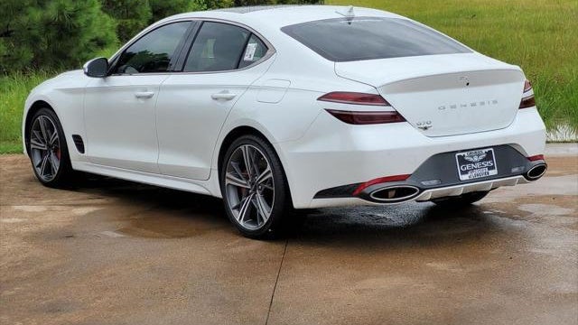 2025 Genesis G70 2.5T Standard
