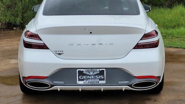 2025 Genesis G70 2.5T Standard
