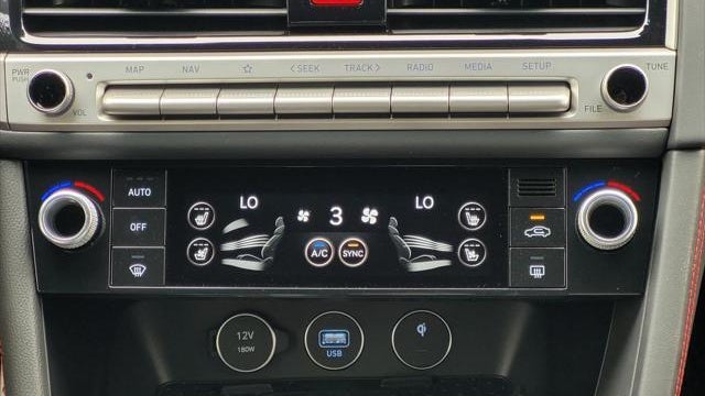 2025 Genesis G70 2.5T Standard