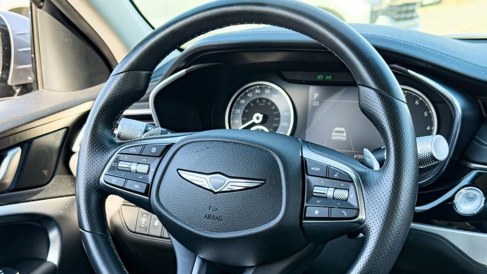 2025 Genesis G70 2.5T Standard