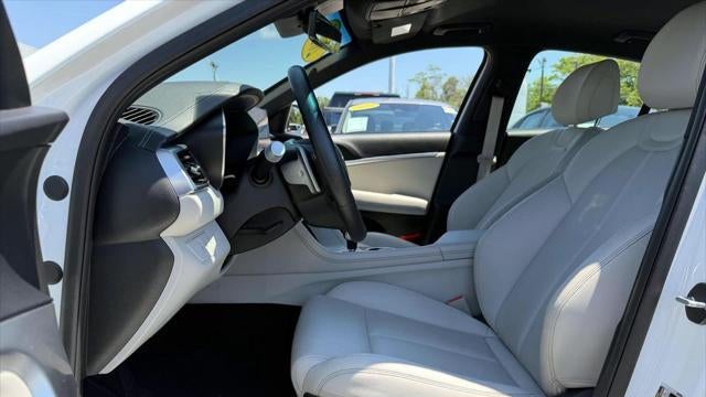 2025 Genesis G70 2.5T Sport Prestige