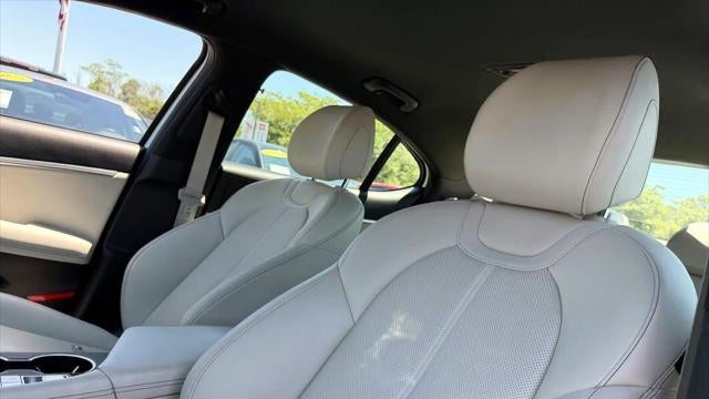 2025 Genesis G70 2.5T Sport Prestige